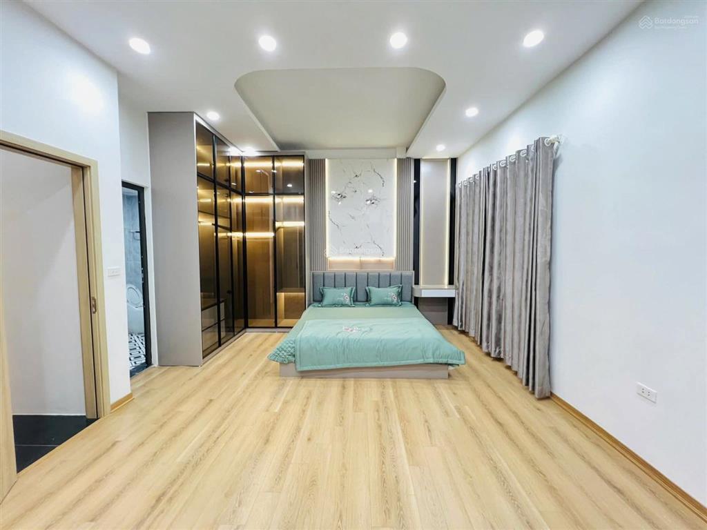 Bán nhà phố yên lãng, nhà mới ở ngay, 2 thoáng vĩnh viễn, cách ô tô 30m, gần mặt phố, 40m2 * 5t