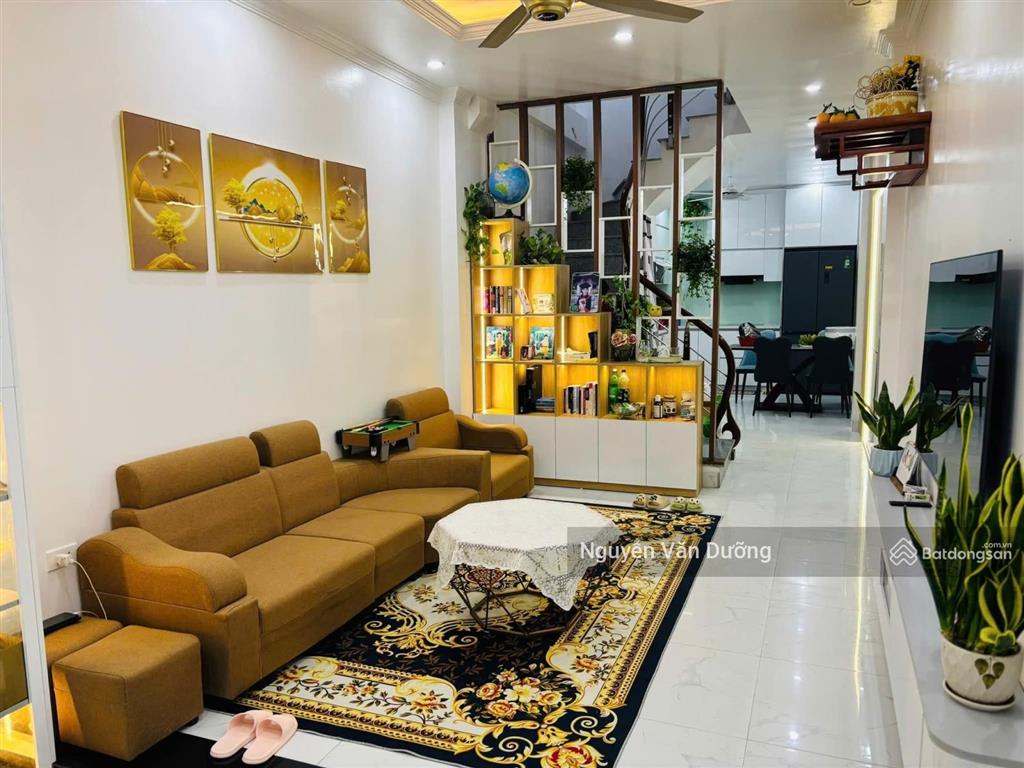 Bắt đáy! nhà riêng phố thái thịnh, ngõ nông gần phố, dân xây ở ngay, sân xe riêng, sổ đẹp, 38m2*5t