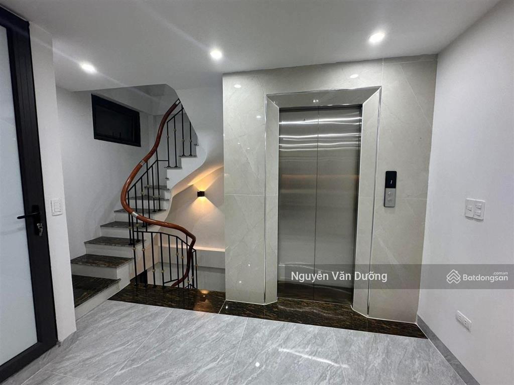 Đẹp từng cm! phố la thành, thang máy, 30m ra phố, ngõ ba gác thông, sổ đẹp, ko quy hoạch, 37m2*7t