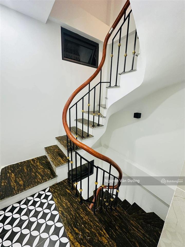 Đẹp từng cm! phố la thành, thang máy, 30m ra phố, ngõ ba gác thông, sổ đẹp, ko quy hoạch, 37m2*7t