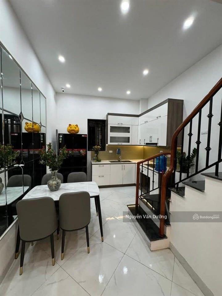 Bán nhà trung phụng, ngõ 3 gác thông, 40m ra ô tô, kd, full nội thất, sân xe riêng, 38m2*5t