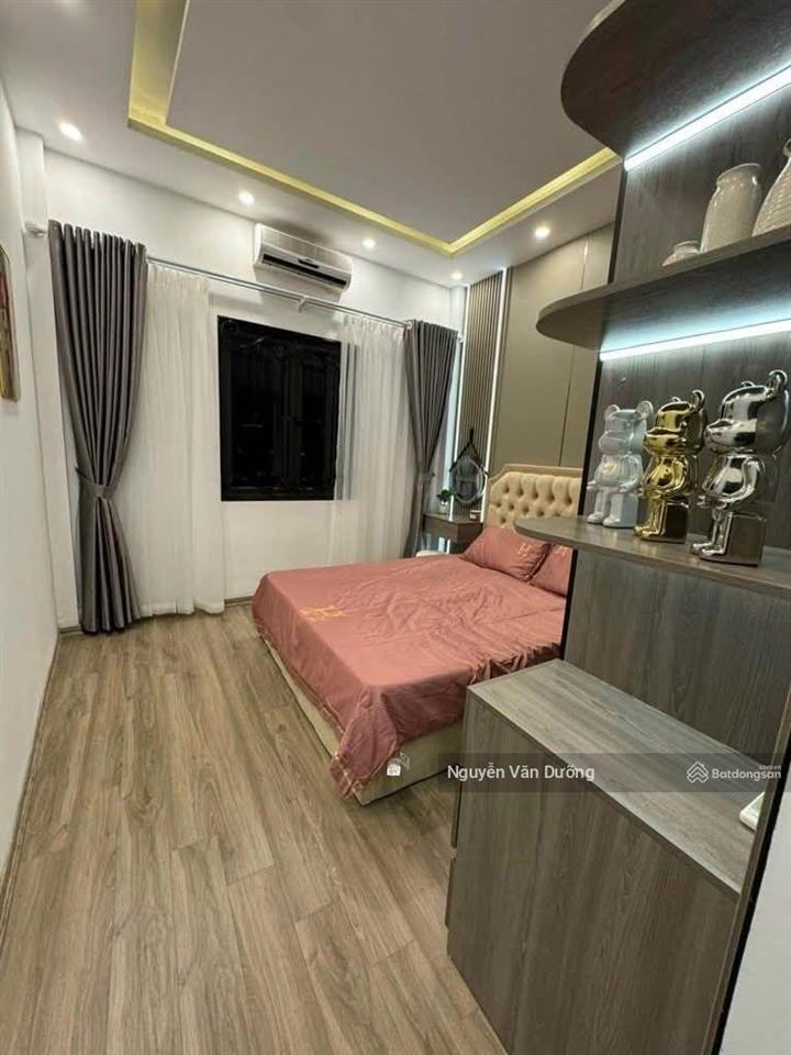 Bán nhà trung phụng, ngõ 3 gác thông, 40m ra ô tô, kd, full nội thất, sân xe riêng, 38m2*5t