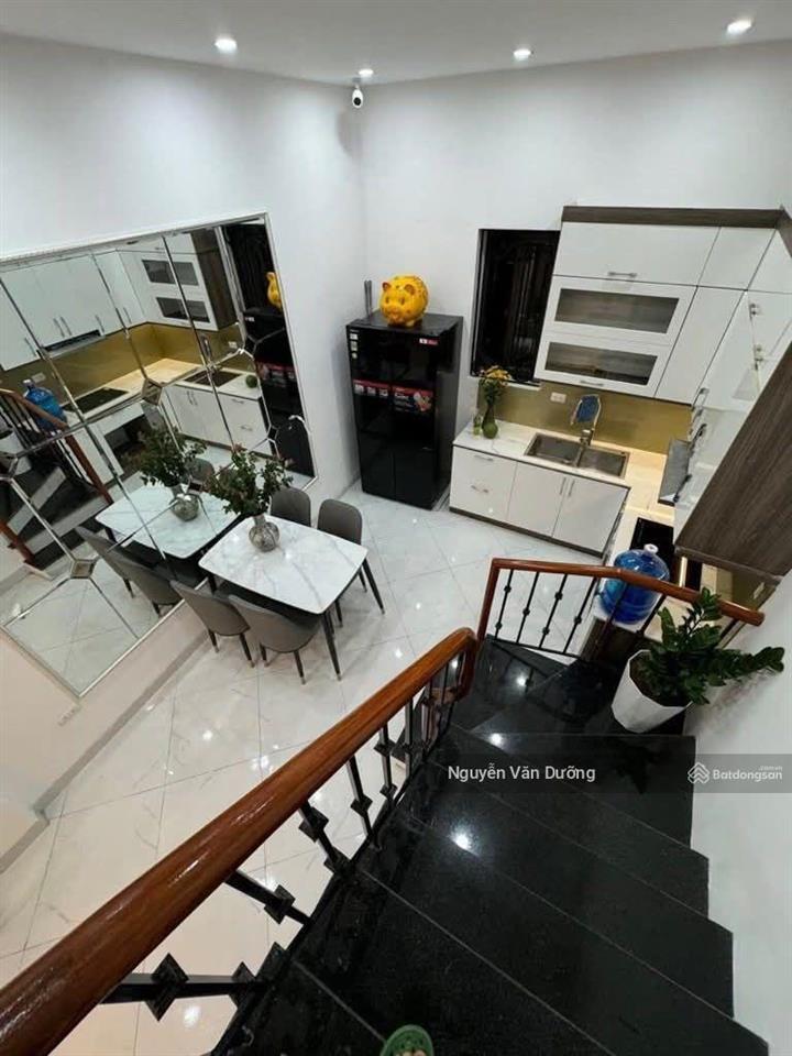 Bán nhà trung phụng, ngõ 3 gác thông, 40m ra ô tô, kd, full nội thất, sân xe riêng, 38m2*5t