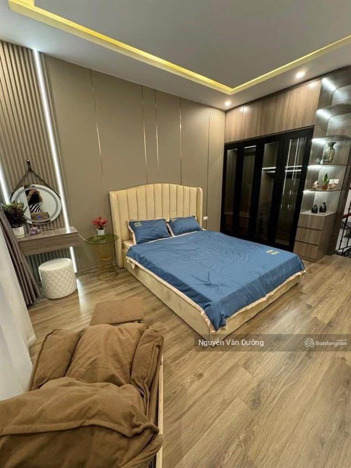 Bán nhà trung phụng, ngõ 3 gác thông, 40m ra ô tô, kd, full nội thất, sân xe riêng, 38m2*5t