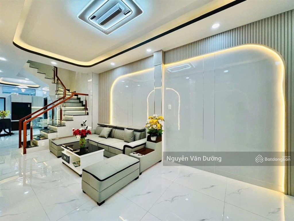 Giá mềm! phố hào nam,2 mặt thoáng ,ngõ thông, mặt ngõ kinh doanh ,dân xây chắc chắn, ở ngay 40m2*5t