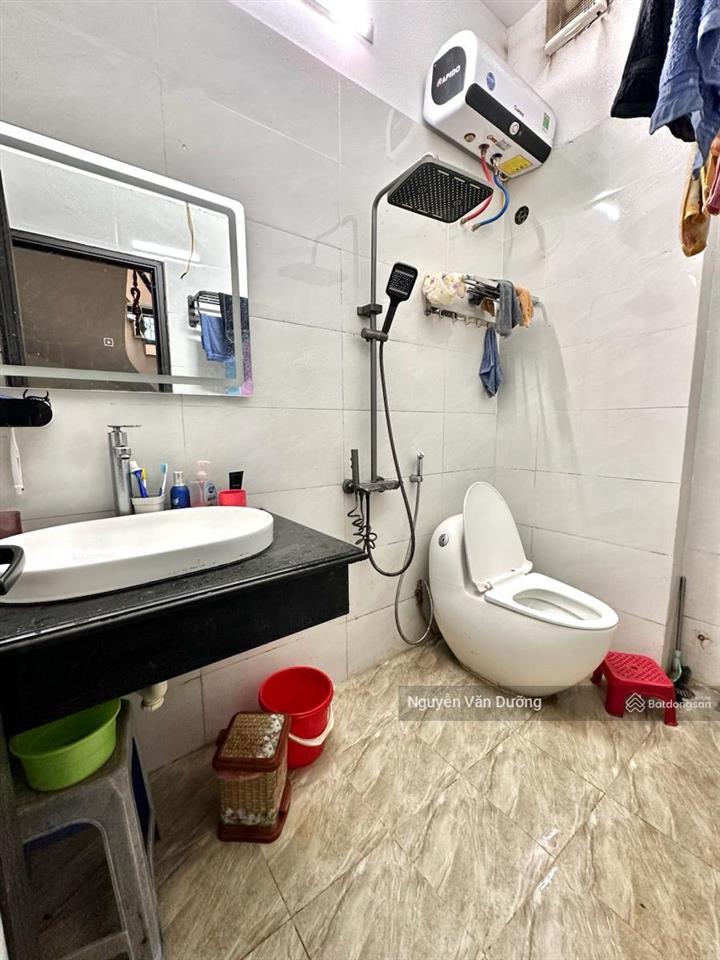 Chủ chuyển công tác nhờ bán gấp nhà thái thịnh! lô góc, sát phố, 20m ô tô tránh, ngõ thông, dt 39m2