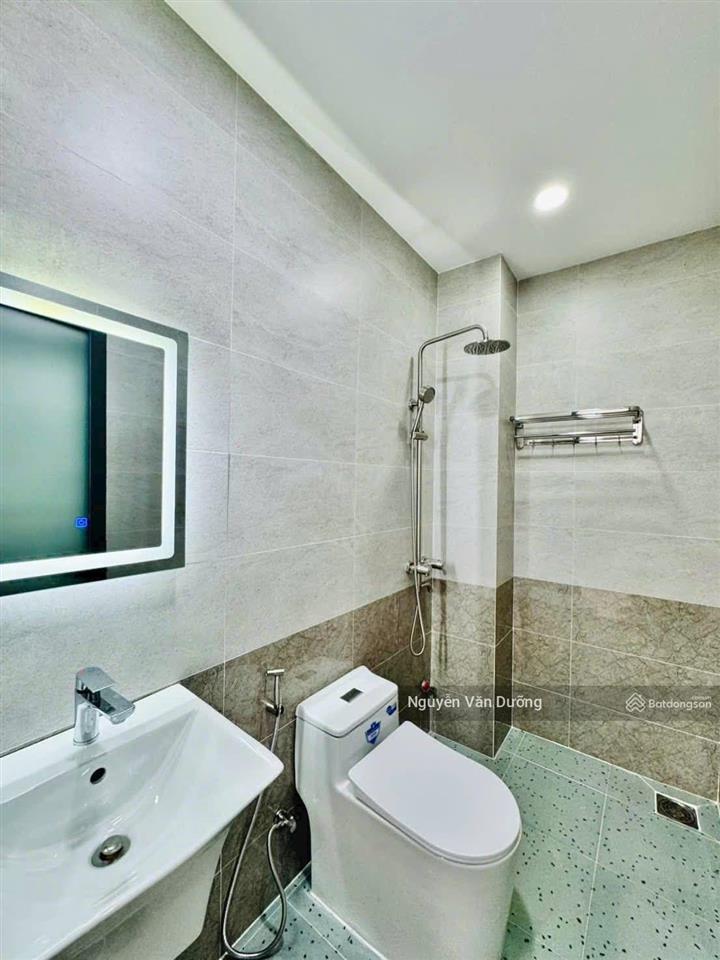 Nhà đẹp phố nguyễn chí thanh, huỳnh thúc kháng, ô tô cách 25m, gần ngoại thương, sân xe, 42m2*5t