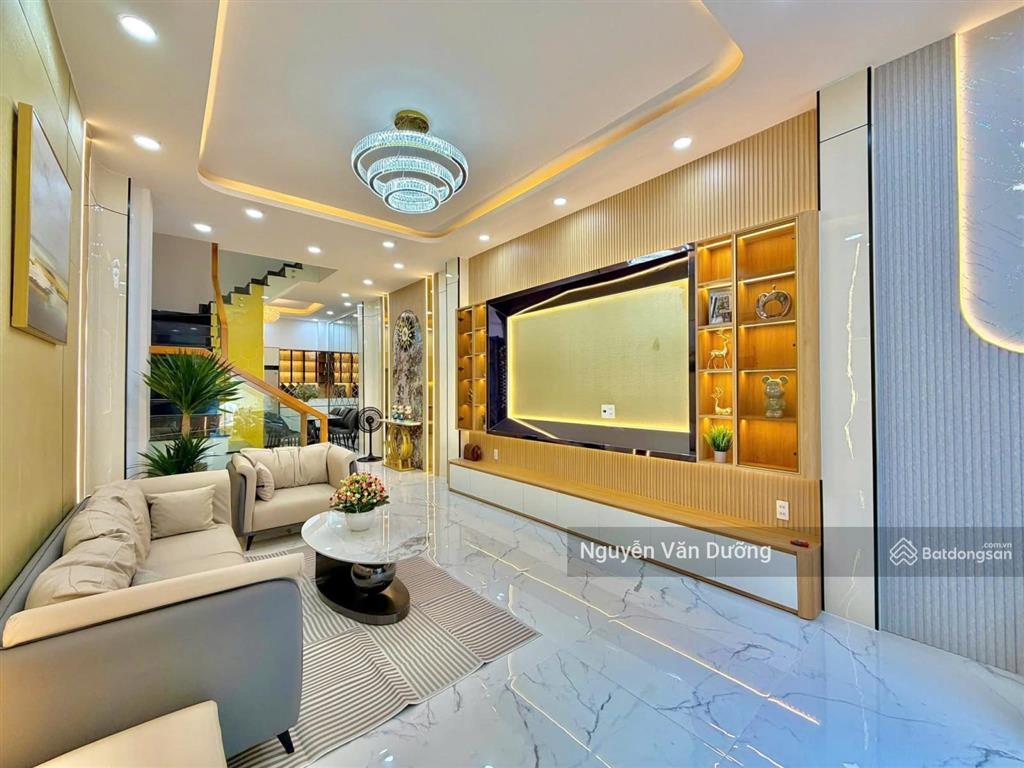 Chốt nhanh! lô góc phố đặng tiến đông, ngõ thông gần phố, ô tô cách 30m, sân xe riêng, dt 38m2 * 5t