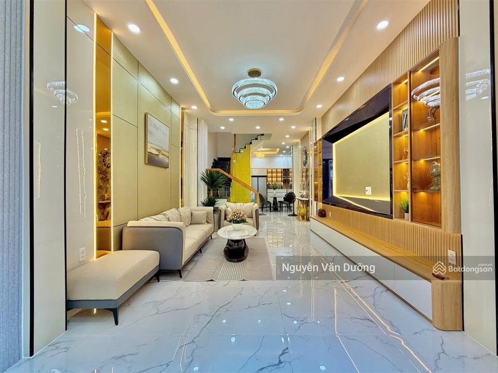 Chốt nhanh! lô góc phố đặng tiến đông, ngõ thông gần phố, ô tô cách 30m, sân xe riêng, dt 38m2 * 5t