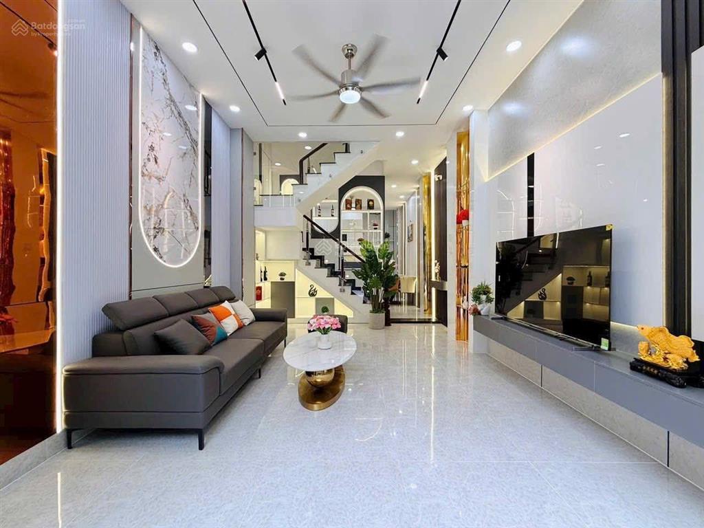 Quá hiếm! lô góc phố đoàn thị điểm, đẹp ở ngay, ô tô 30m, ngõ thông kinh doanh, dân xây, 38m2*5t