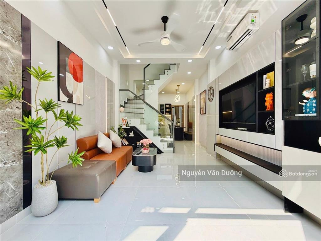 Cơ hội có 1 0 2! phố vũ thạnh, lô góc 2 thoáng, nhà mới ở ngay, cách ô tô 30m, dt 42m2 * 5 tầng