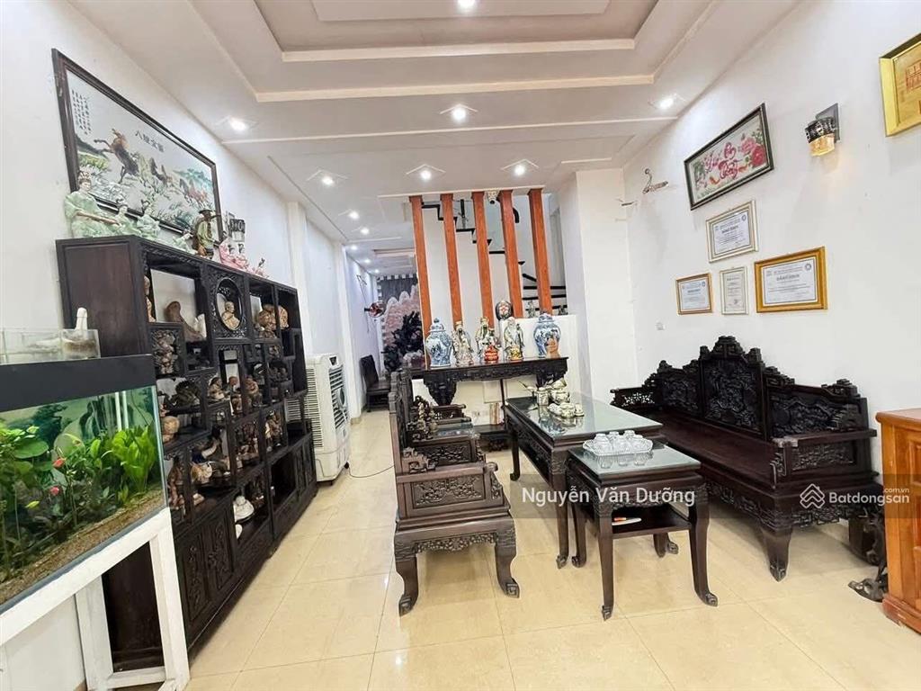 Giảm sâu! nhà riêng tôn thất tùng, ngõ to thông thoáng, 35m ra ô tô, mới đẹp, 40m*5t nhỉnh 7 tỷ