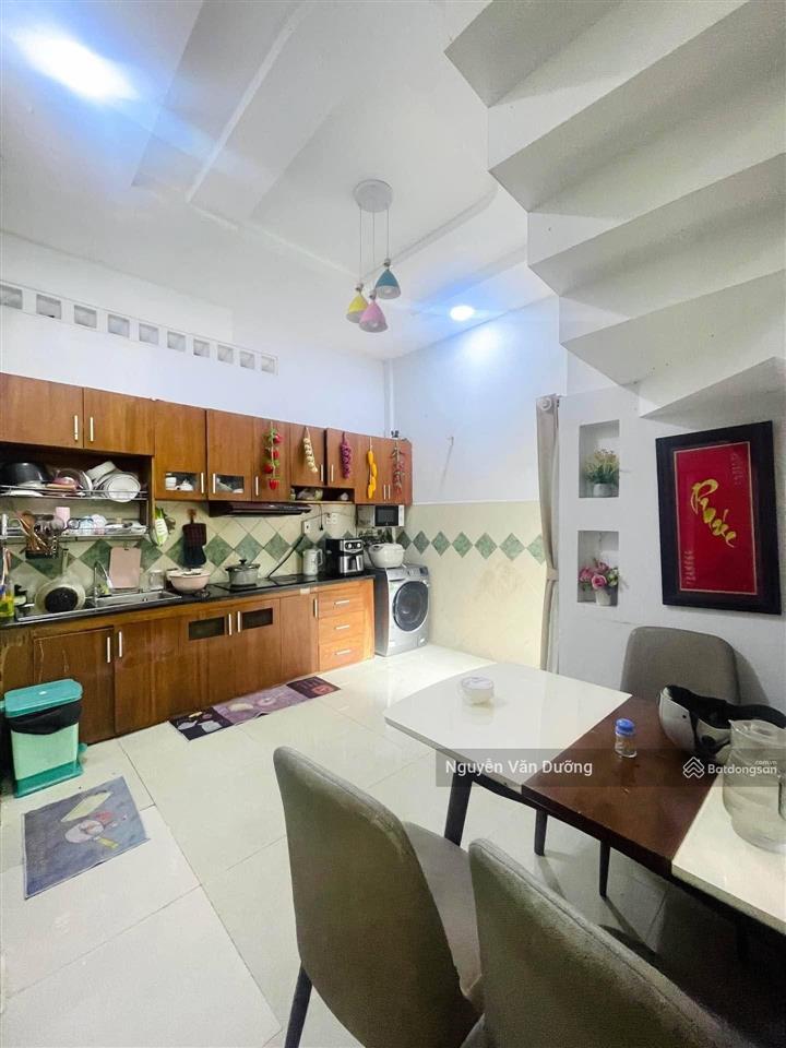Chủ cần bán gấp nhà đống đa, thái thịnh ngõ thông thịnh quang, gần ô tô, sân xe riêng, 38m2*5t