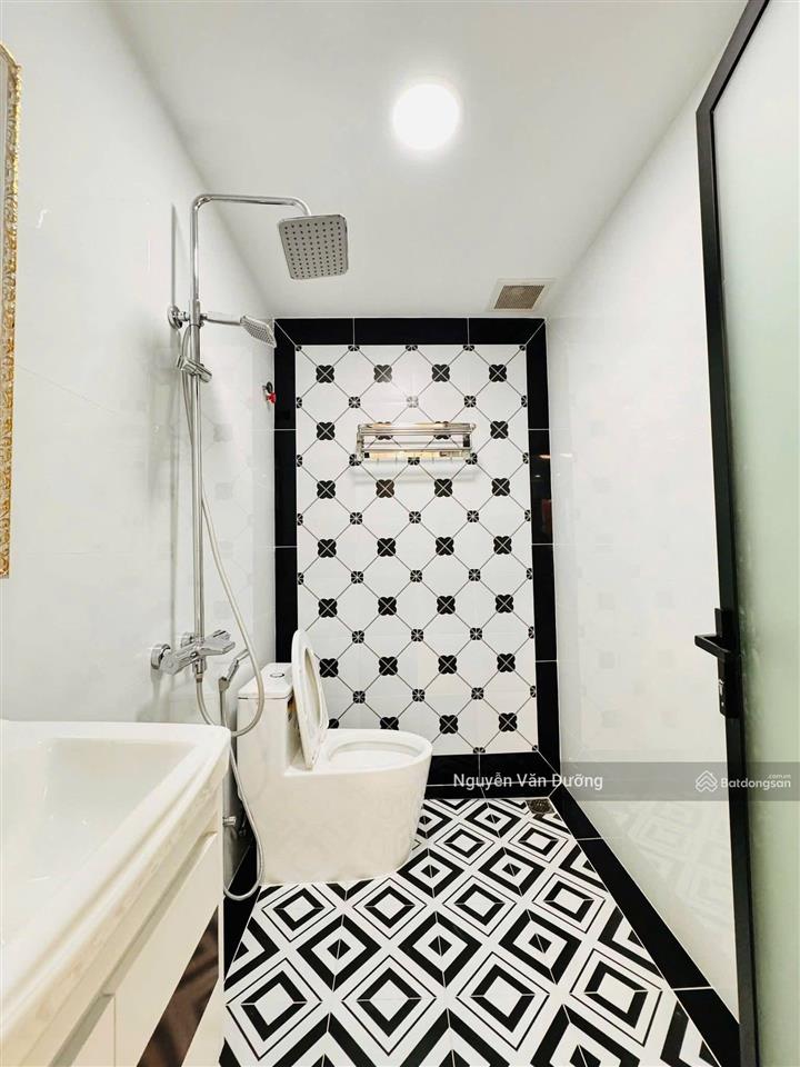 Bán nhanh! lô góc phố vũ thạnh, nhà đẹp ở ngay, cách ô tô 30m, gần mặt phố, dt 40m2 * 5 tầng