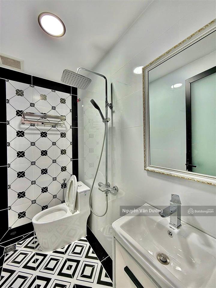 Rất hiếm, lô góc tây sơn, 2 thoáng, dân xây, 30m ra ô tô, ngõ thông kd, tặng nt, dt 41m2*5t