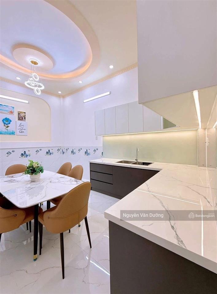 Bán nhanh! lô góc phố đặng tiến đông, ngõ thông gần phố, ô tô cách 30m, sân xe riêng, 42m2*5t