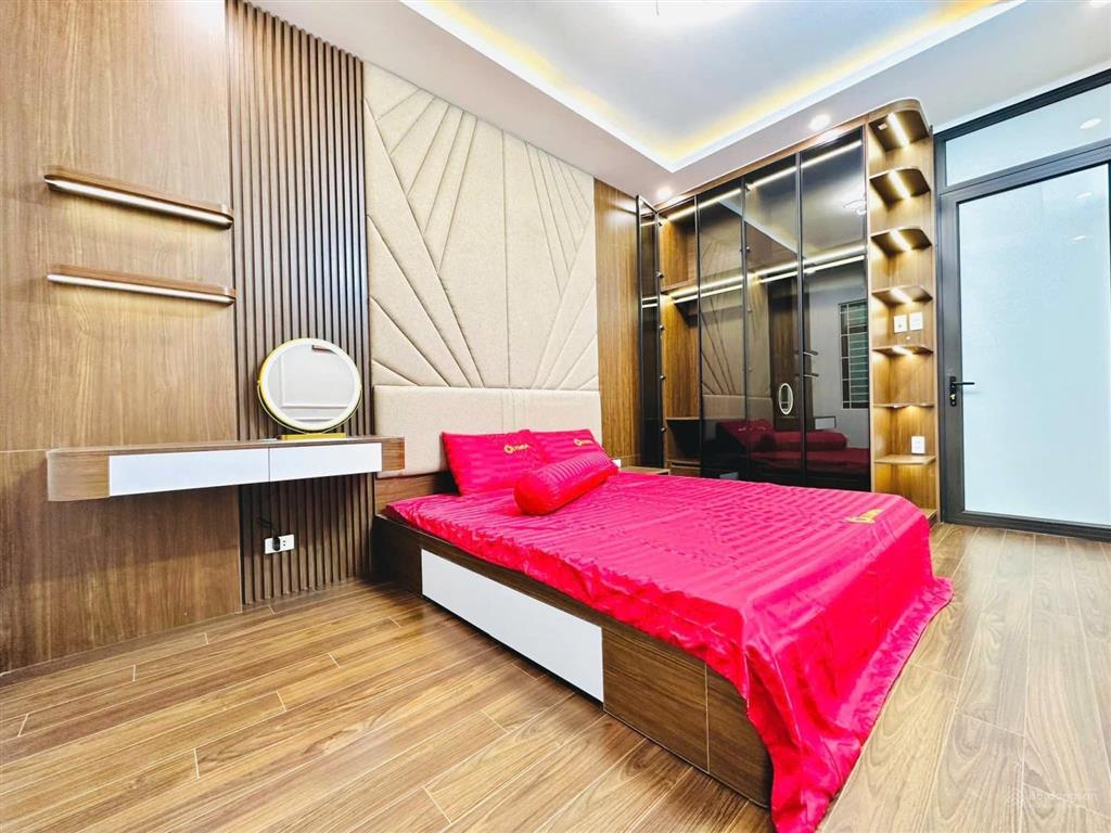 Hạ chào 500tr! phố nguyễn lương bằng, ngõ thông, cách ô tô 30m, gần phố, 2 thoáng, 39m2*5 tầng