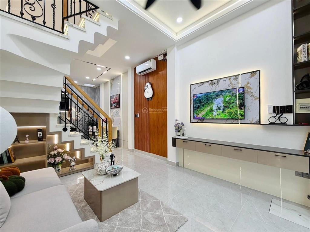 Hạ chào 500tr! phố nguyễn lương bằng, ngõ thông, cách ô tô 30m, gần phố, 2 thoáng, 39m2*5 tầng