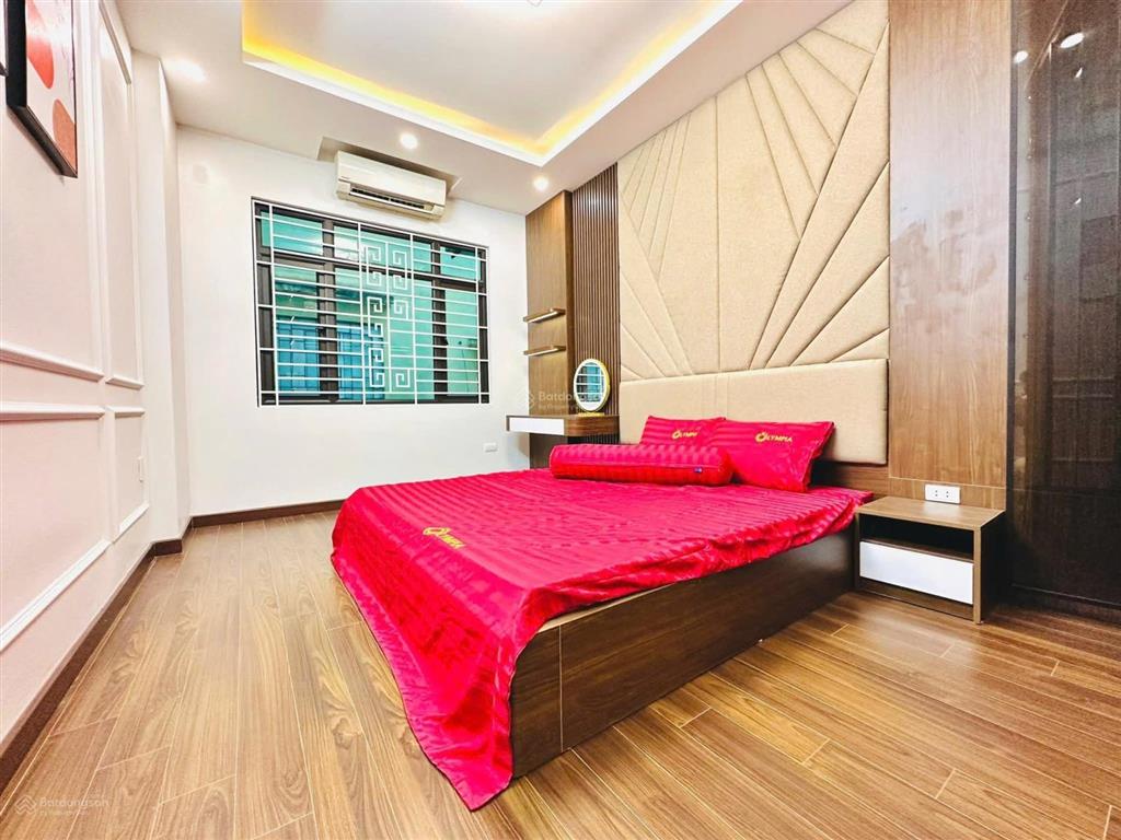 Hạ chào 500tr! phố nguyễn lương bằng, ngõ thông, cách ô tô 30m, gần phố, 2 thoáng, 39m2*5 tầng