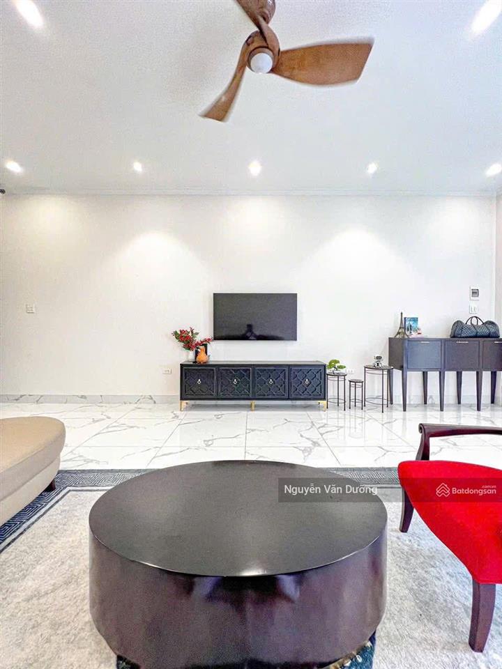 Bán nhanh! phố tây sơn, nhà đẹp ở ngay, ngõ thông sát phố, sân xe riêng, cách ô tô 30m, dt 40m2*5t