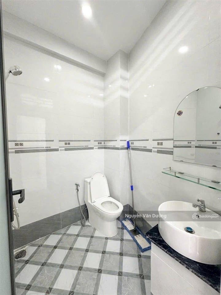 Nhà phố ngọc khánh  nguyễn chí thanh, 25m ra phố, ngõ nông thoáng, ô tô đỗ gần, dân xây, 40m2*5t