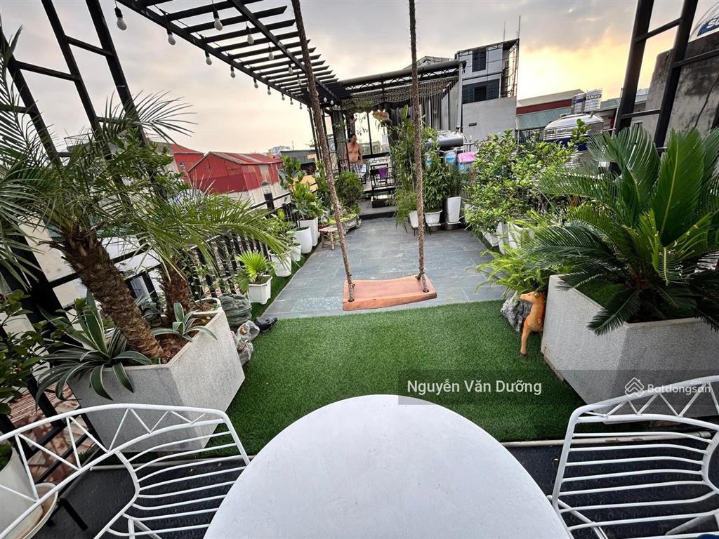 Có 102 nhà nguyễn phúc lai giáp hoàng cầu, ba gác đỗ, 25m oto, ngõ thông kd nhỏ lẻ, 38m*5t