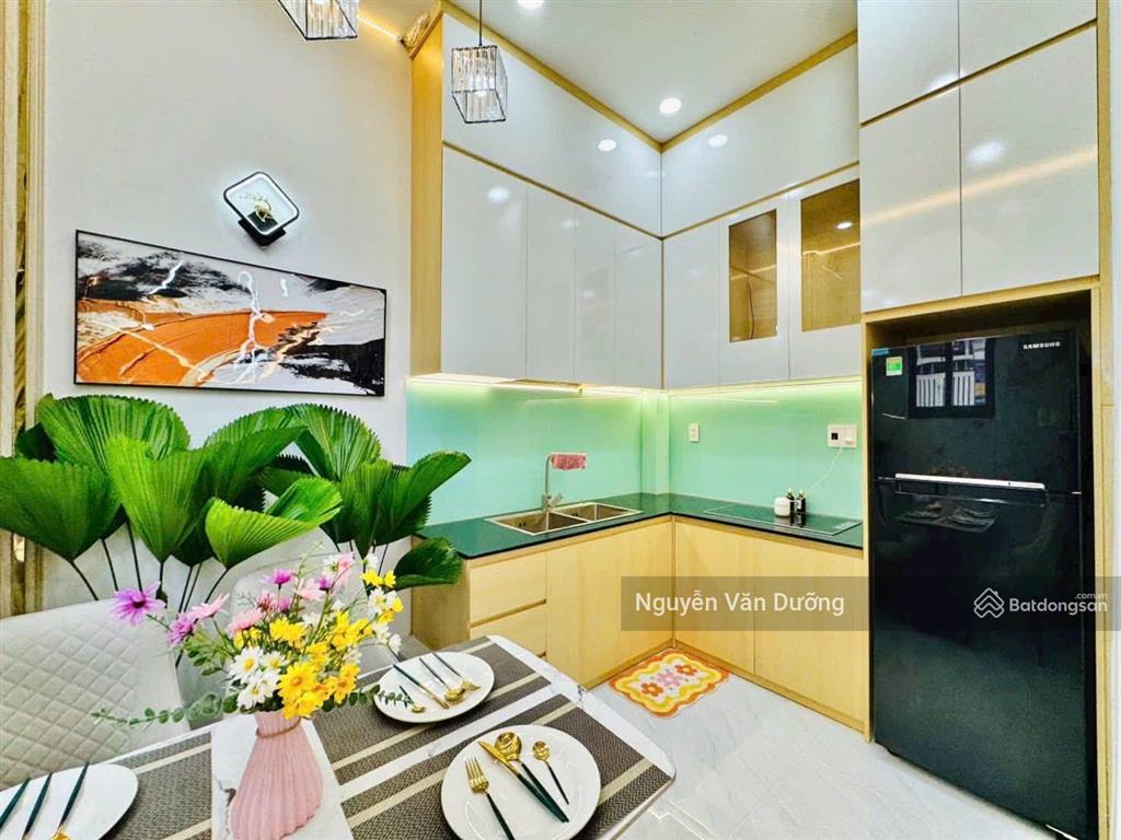 Giảm sâu! lô góc trường chinh, sát phố, ngõ thông thoáng, ba gác đỗ cửa, 42m2*5t, nhỉnh 8 tỷ