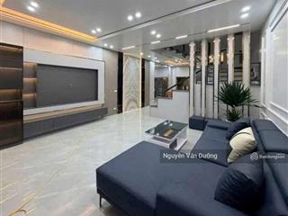 Đừng bỏ lỡ! phố trần hữu tước, gần phố, ngõ ba gác thông, ô tô cách 30m, sân xe riêng, 40m2*5t