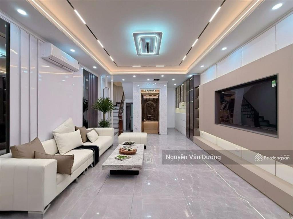 Cực đẹp! phố yên lãng, thang máy xịn, nhà mới ở ngay, cách ô tô 35m, gần phố, sổ đẹp, dt 38m2 * 6t