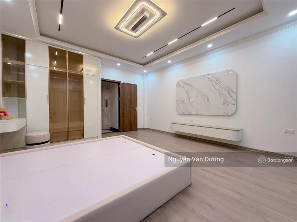 Cực đẹp! phố yên lãng, thang máy xịn, nhà mới ở ngay, cách ô tô 35m, gần phố, sổ đẹp, dt 38m2 * 6t