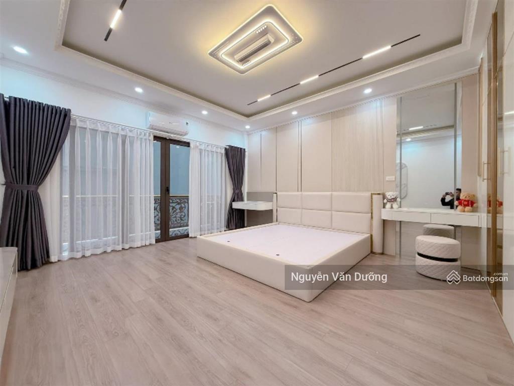 Cực đẹp! phố yên lãng, thang máy xịn, nhà mới ở ngay, cách ô tô 35m, gần phố, sổ đẹp, dt 38m2 * 6t