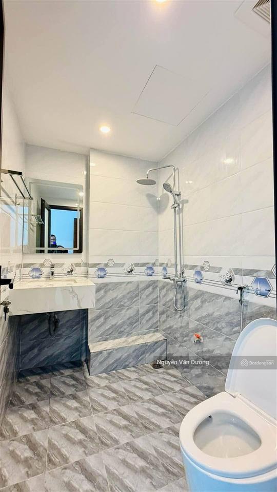 Hiếm thật sự, pháo đài láng còn sót lại căn nhà thang máy, 2 thoáng, ngõ thông, gần ô tô, 37m2*5t