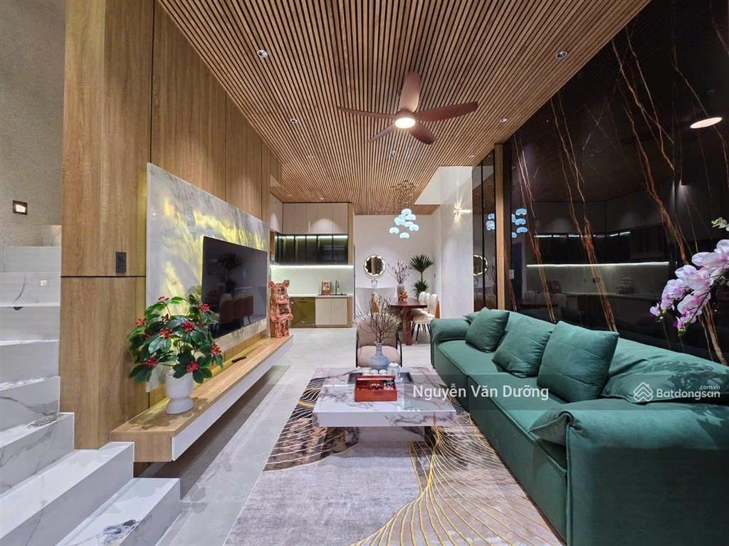 Bán nhà hoàng cầu, trần quang diệu, nhà đẹp 5 tầng, sát phố, ô tô gần, tiện ích đầy đủ, dt 38m2*5t