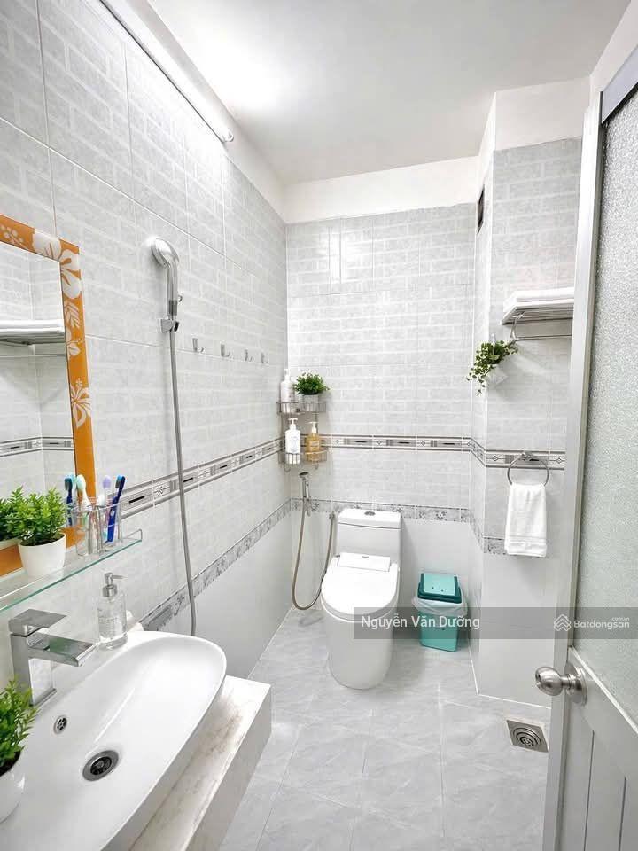 Giá mềm đường láng, gần 5 trường đại học, gần phố, ngõ 3 gác, không qh, 41m2*5t, giá nhỉnh 7 tỷ