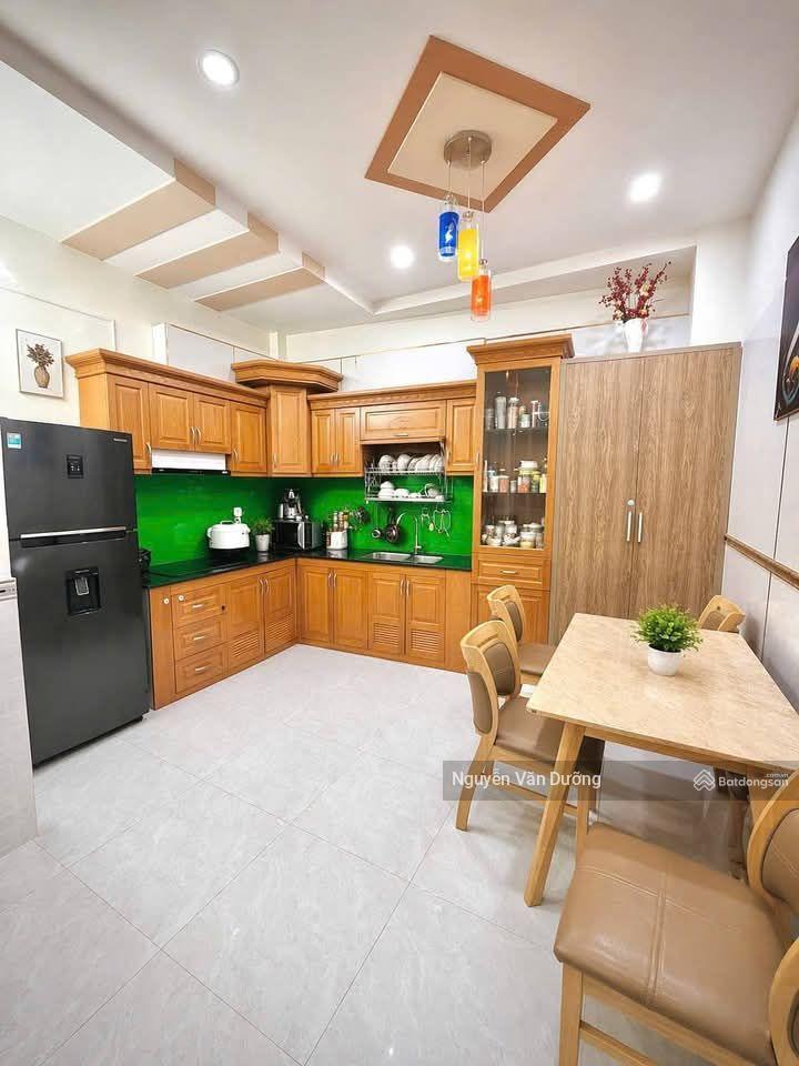 Giá mềm đường láng, gần 5 trường đại học, gần phố, ngõ 3 gác, không qh, 41m2*5t, giá nhỉnh 7 tỷ