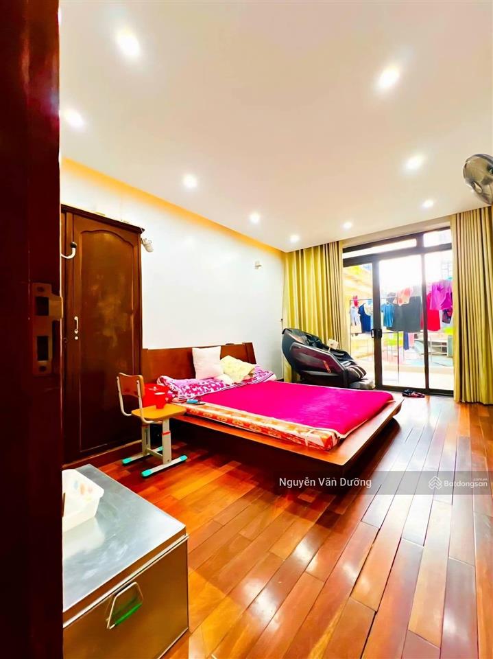 Bán gấp! nhà riêng phố đặng tiến đông, 2 thoáng, mặt ngõ thông, gần hồ, ô tô cách 20m, 39m2 * 5t