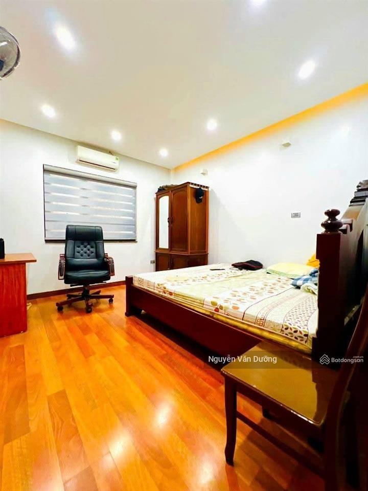 Bán gấp! nhà riêng phố đặng tiến đông, 2 thoáng, mặt ngõ thông, gần hồ, ô tô cách 20m, 39m2 * 5t