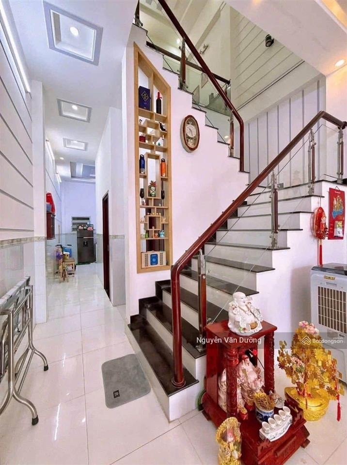 Bán gấp! nhà riêng phố đặng tiến đông, 2 thoáng, mặt ngõ thông, gần hồ, ô tô cách 20m, 39m2 * 5t