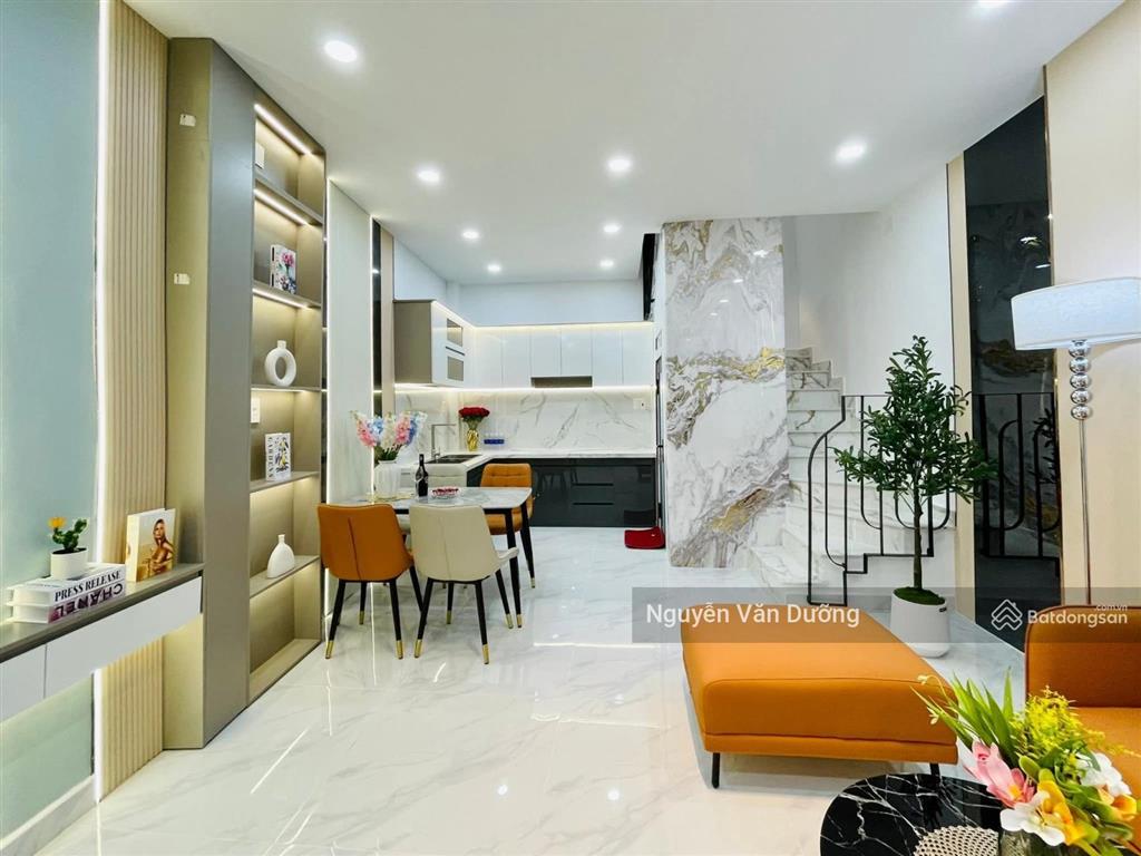Giá tốt! thái thịnh, lô góc 2 thoáng, nhà mới ở ngay, ô tô đỗ gần, mặt phố cách 40m, 42m2 * 5 tầng