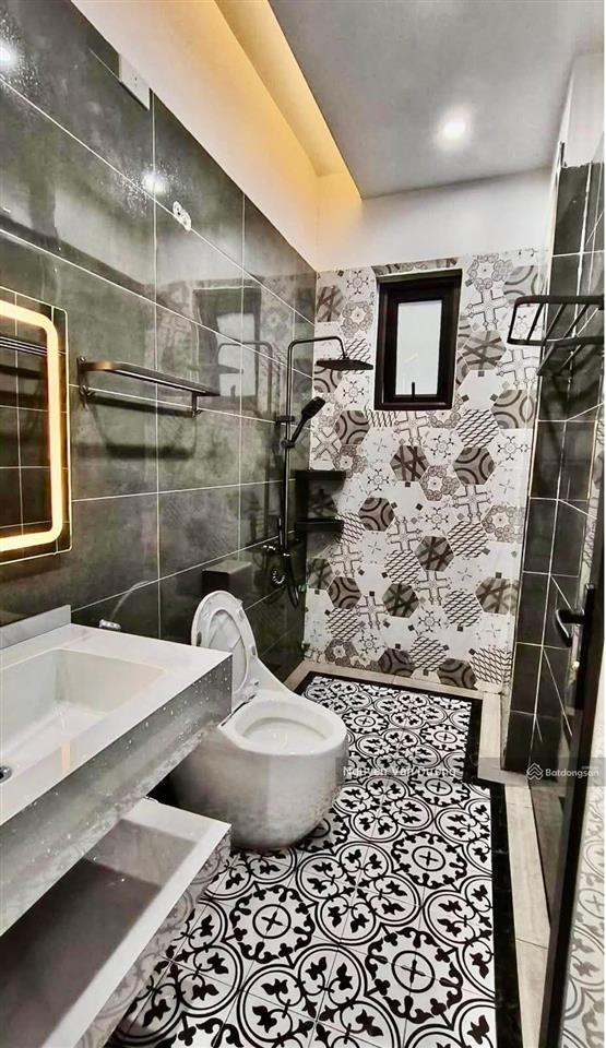 Có 1 0 2! nhà riêng phố đoàn thị điểm, lô góc 2 thoáng, ô tô sát nhà , dân xây chắc chắn, 38m2*5t