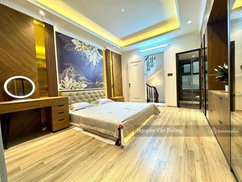 Giá mềm! pháo đài láng, thang máy, ngõ nông, ô tô gần, dân xây mới đẹp ở ngay, 36m2*6t, nhỉnh 7 tỷ
