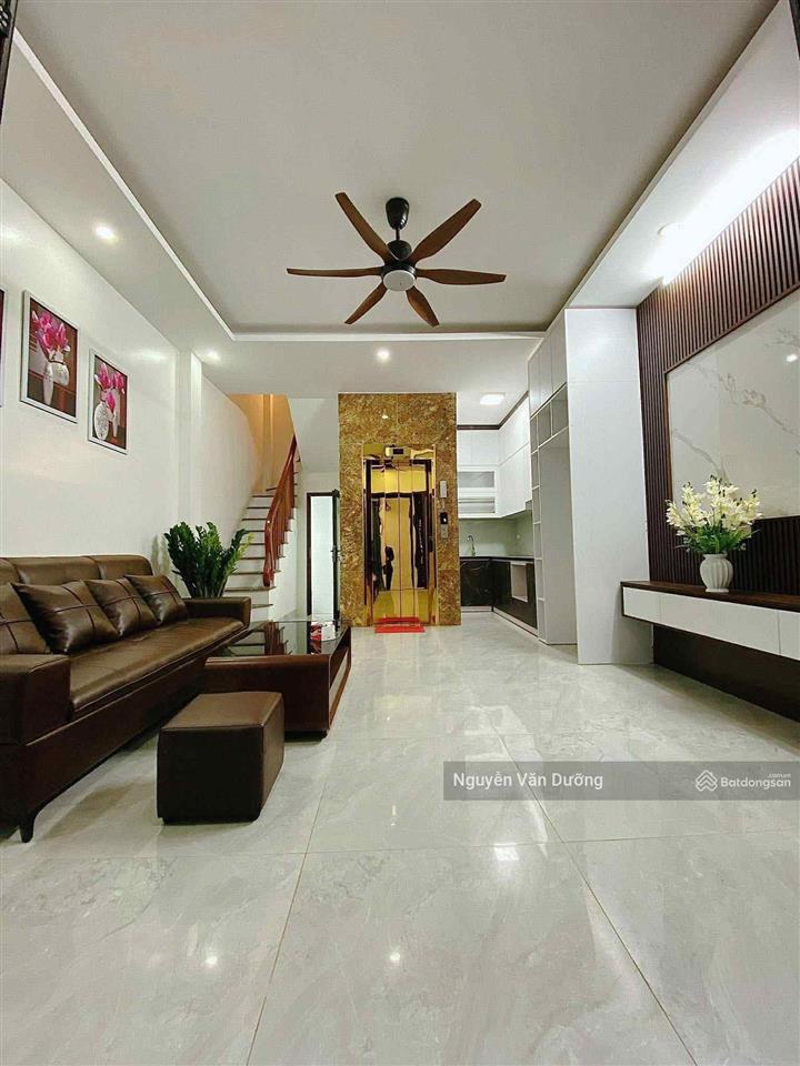 Giá mềm! pháo đài láng, thang máy, ngõ nông, ô tô gần, dân xây mới đẹp ở ngay, 36m2*6t, nhỉnh 7 tỷ