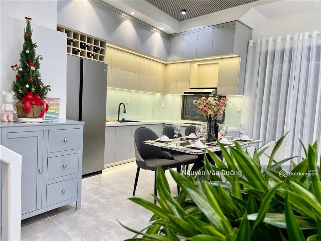 Phải nhanh! nhà phố láng hạ, ngõ thông gần phố, cách ô tô 30m, pháp lý sạch, sân xe, 42m2 * 5t