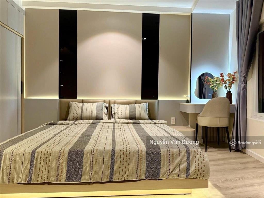 Phải nhanh! nhà phố láng hạ, ngõ thông gần phố, cách ô tô 30m, pháp lý sạch, sân xe, 42m2 * 5t