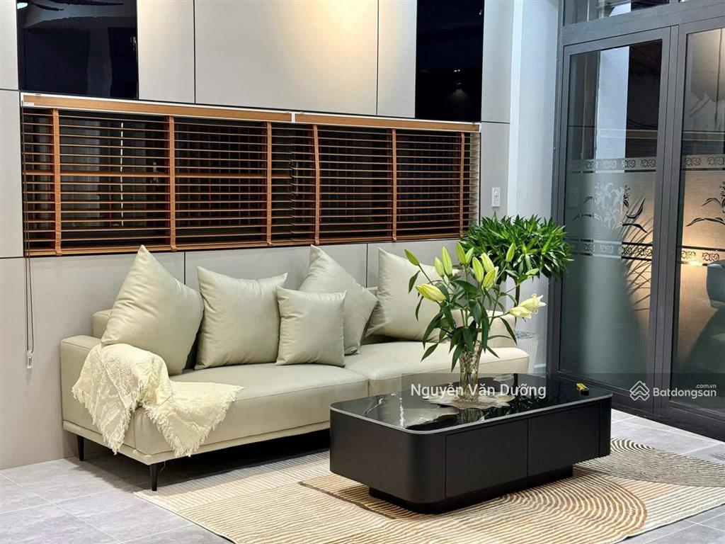 Phải nhanh! nhà phố láng hạ, ngõ thông gần phố, cách ô tô 30m, pháp lý sạch, sân xe, 42m2 * 5t