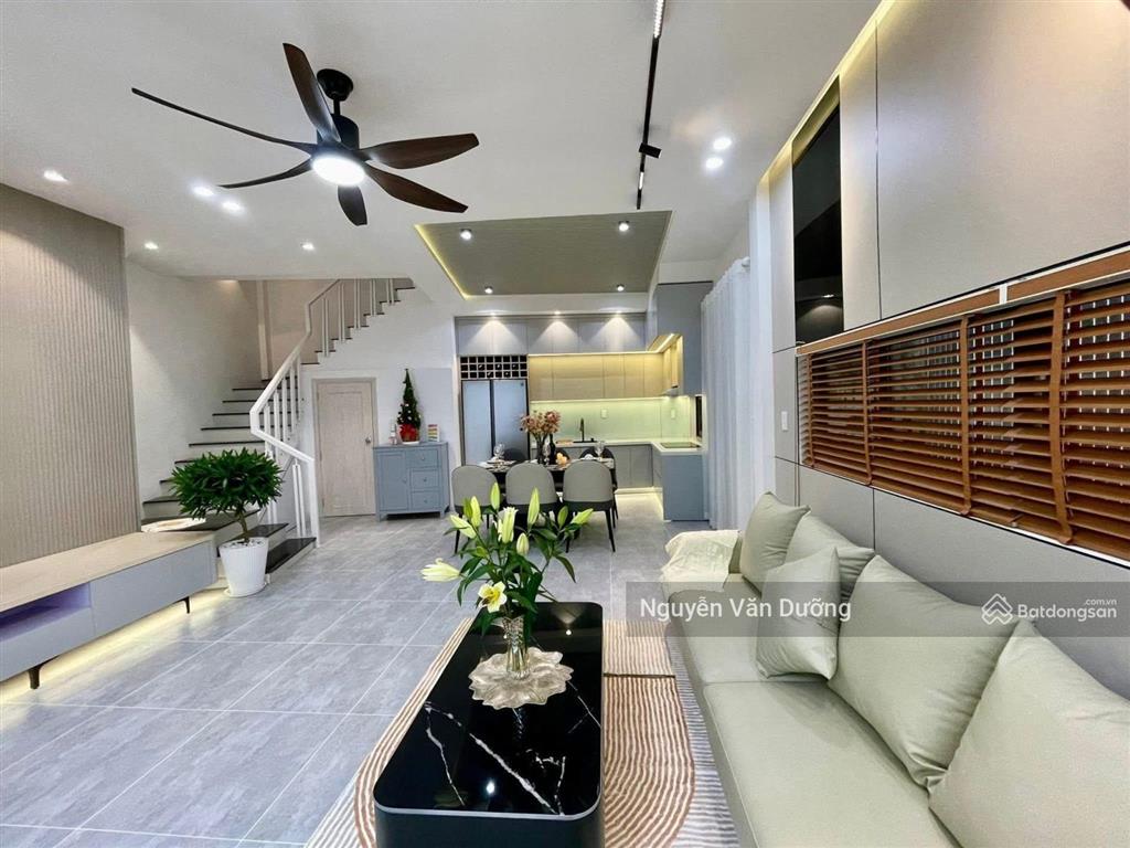 Phải nhanh! nhà phố láng hạ, ngõ thông gần phố, cách ô tô 30m, pháp lý sạch, sân xe, 42m2 * 5t