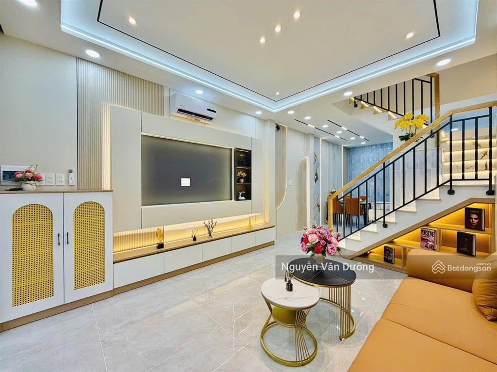 Khó tìm! nhà chùa bộc  thái hà, ngõ thông, gần phố, 35m ô tô tránh, dân xây ở ngay, ko qh, 40m2*5t