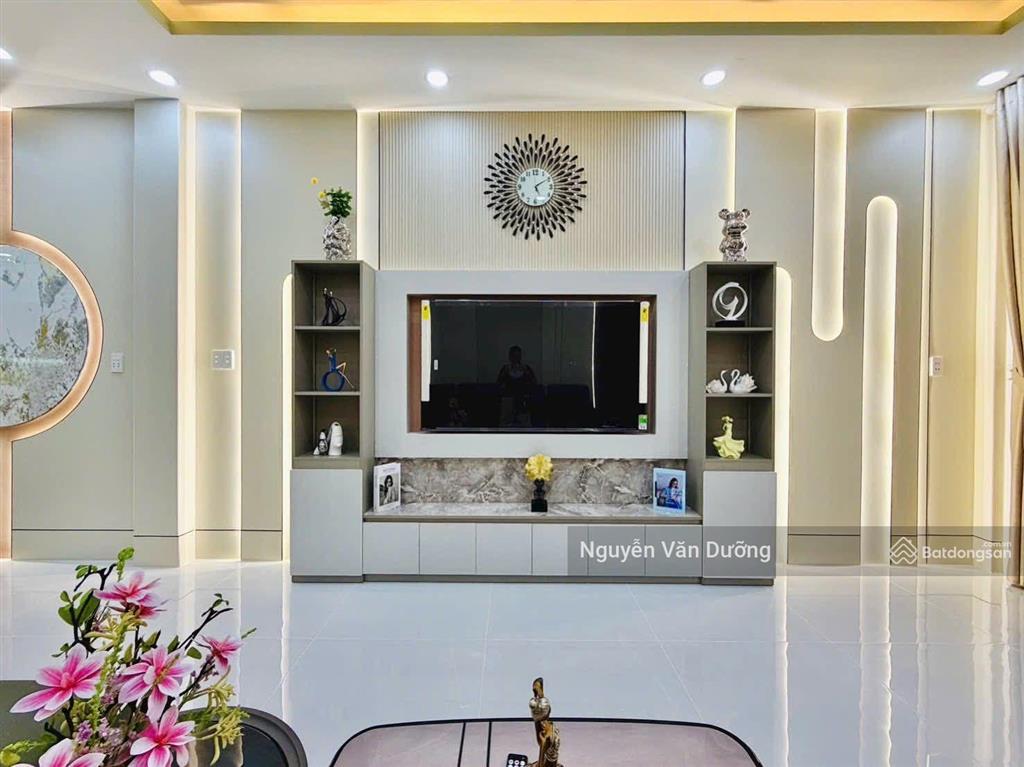 Cần bán gấp! phố thái hà, dân xây chắc chắn, ngõ thông, 30m ra phố, ba gác đỗ, ở luôn, 39m2 * 5t