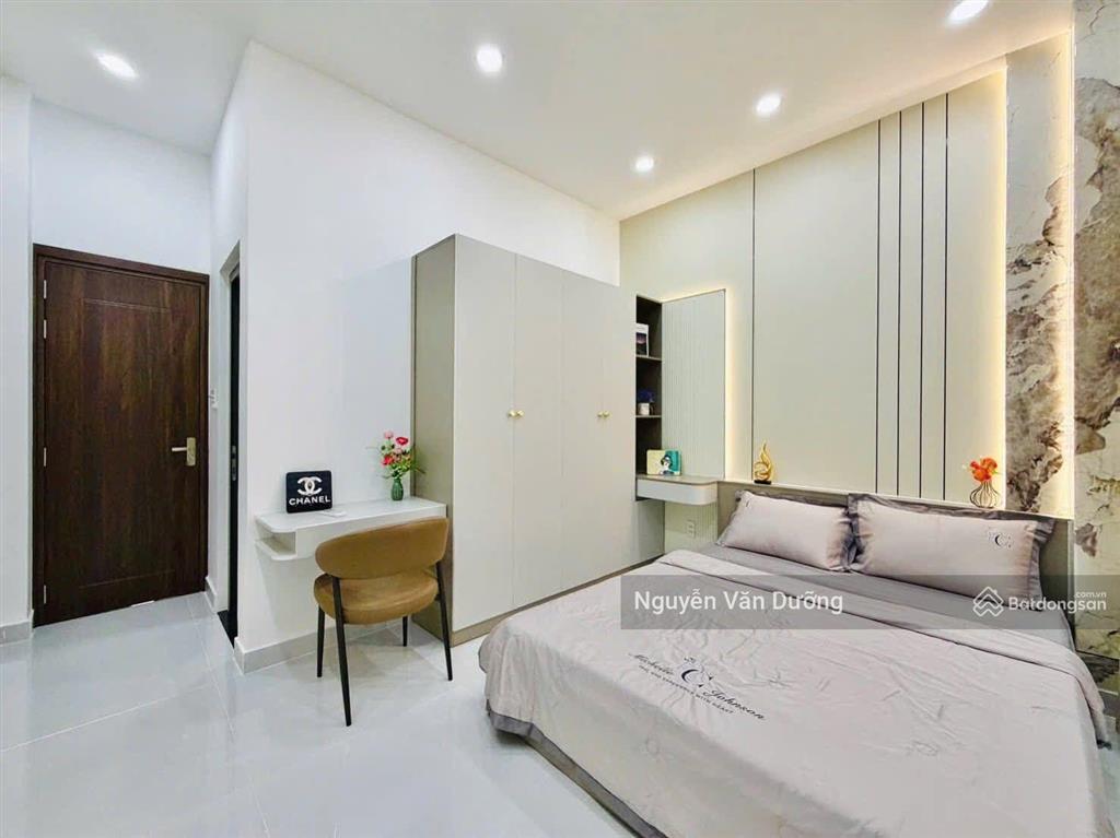 Cần bán gấp! phố thái hà, dân xây chắc chắn, ngõ thông, 30m ra phố, ba gác đỗ, ở luôn, 39m2 * 5t