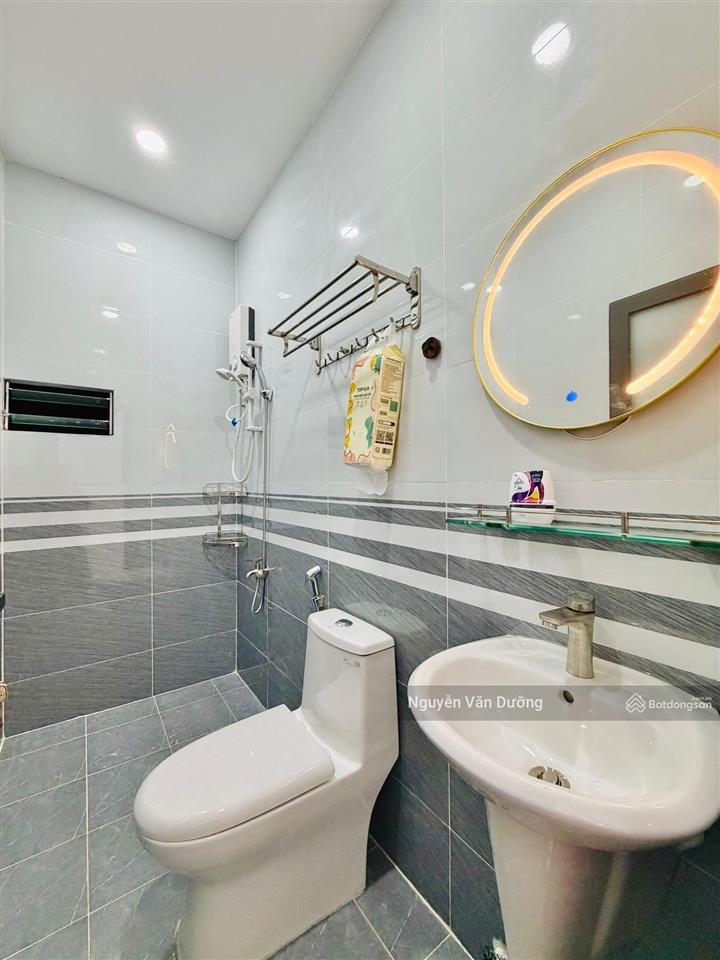 Bán nhà riêng tôn thất tùng,1p ra phố, ngõ thông, sân để xe, kinh doanh, sổ đẹp, không qh, 40m2*5t